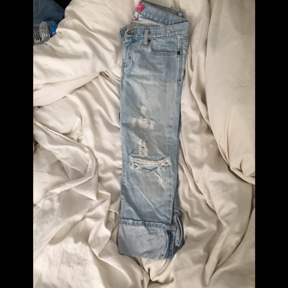 Abercrombie & Fitch distressed boyfriend jeans